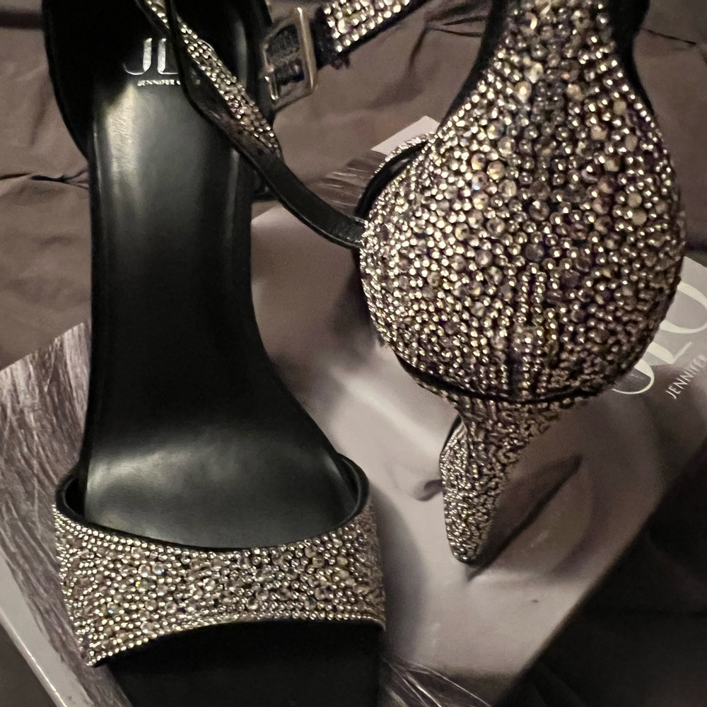 Jennifer Lopez Irma shoe